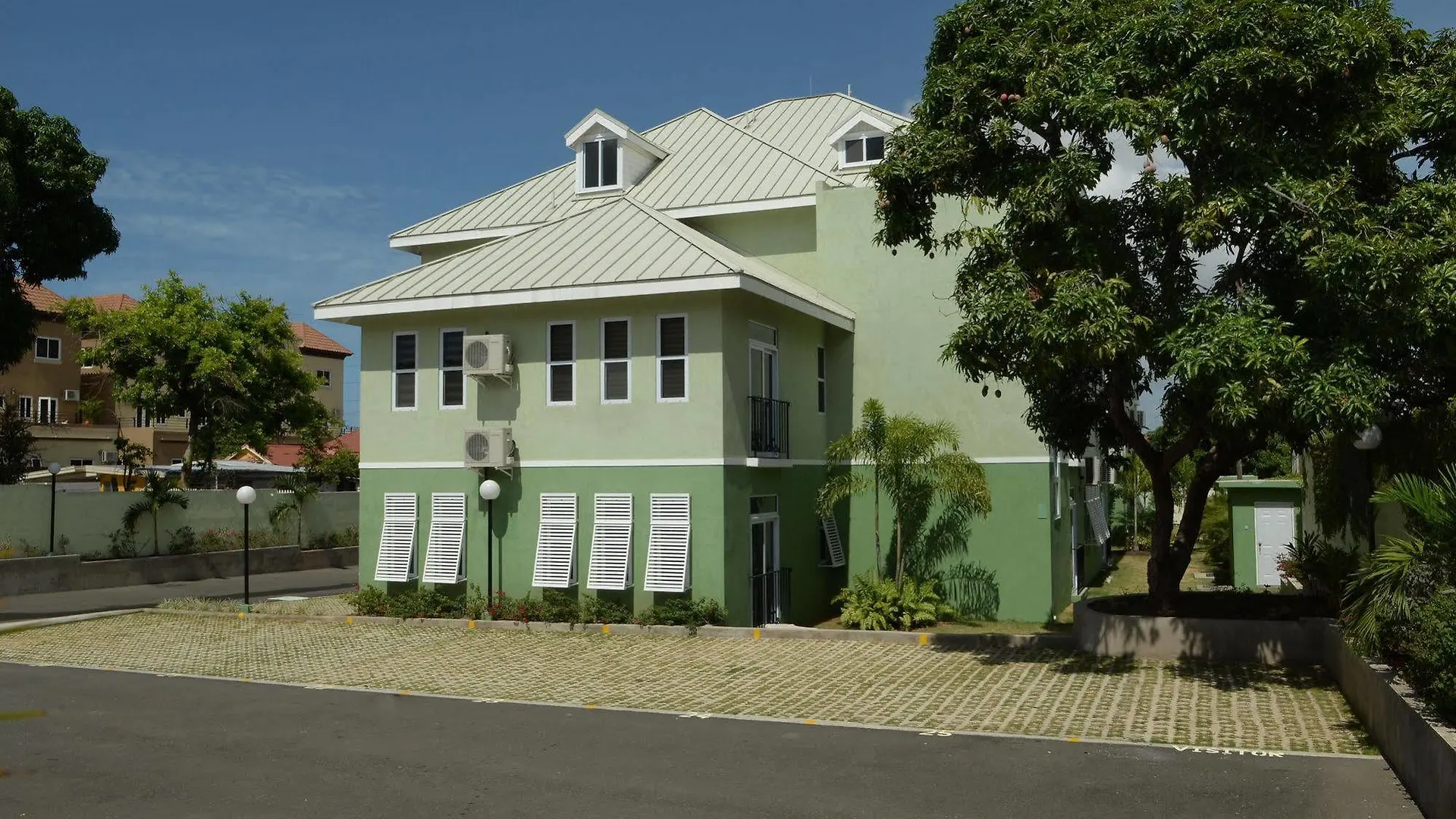 Hotel Kingsway New Kingston Guest Apartment II