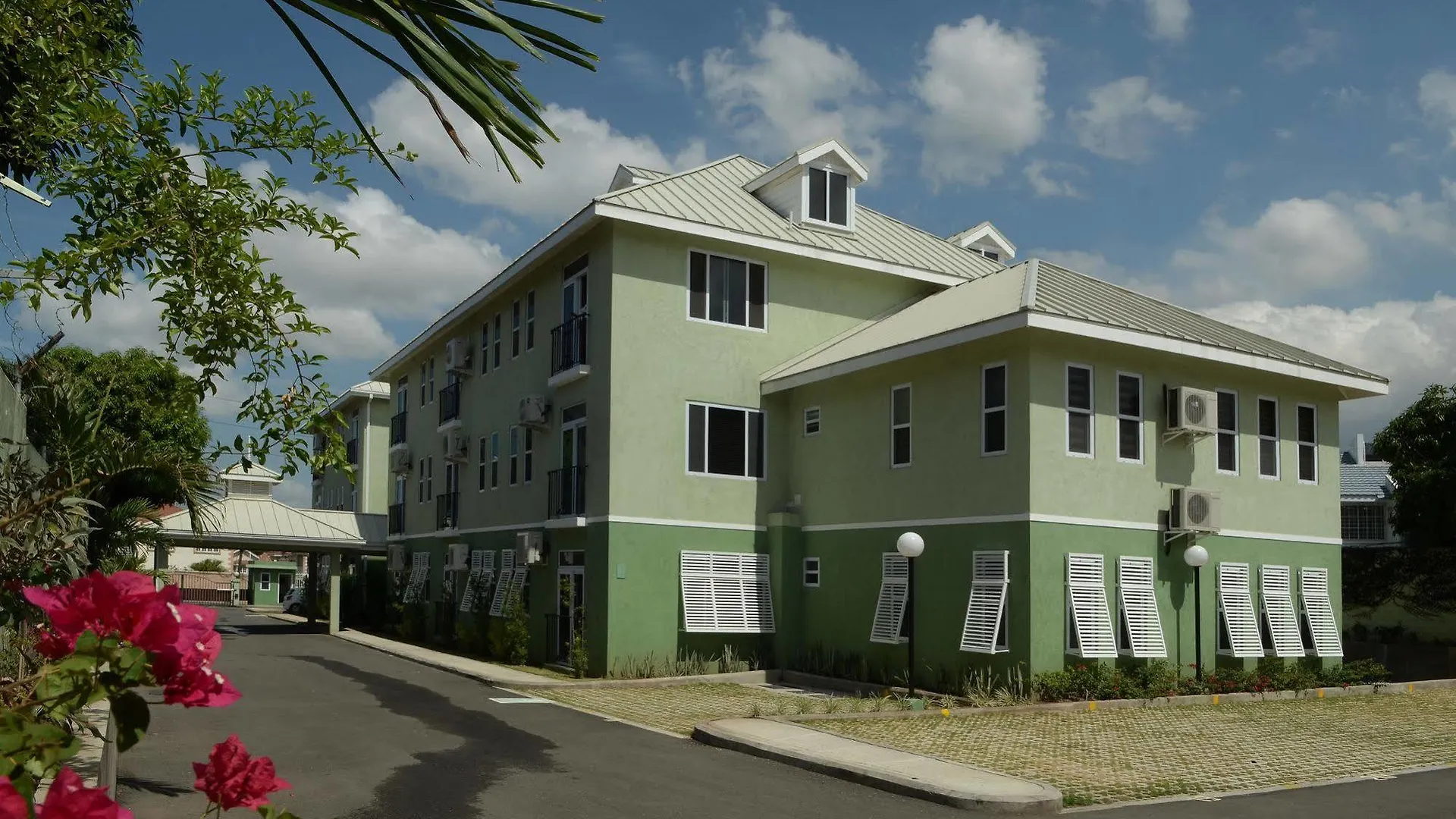 Kingsway New Kingston Guest Apartment II Hotel
